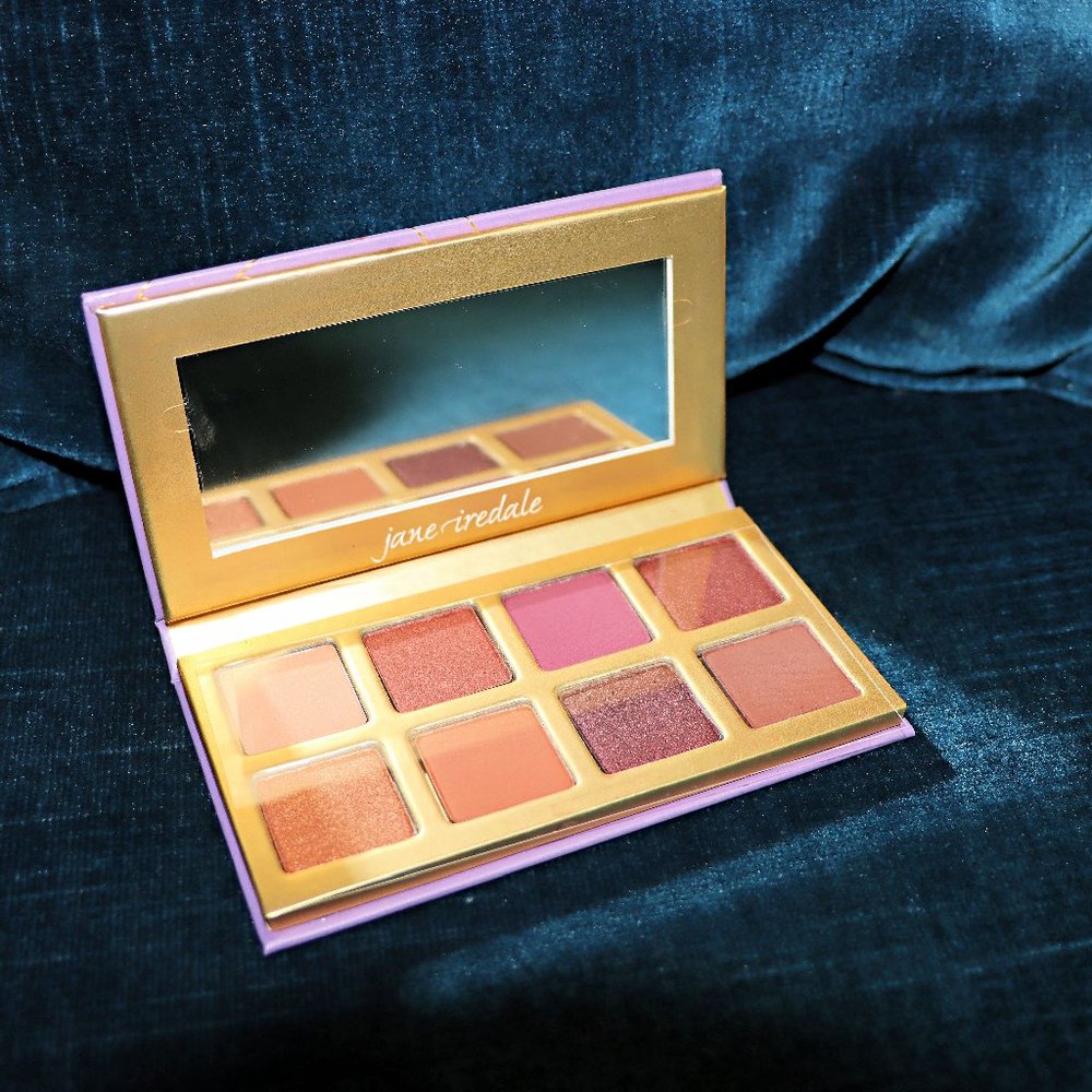 Limited Edition 8-Shade Jane Iredale Dazzle & Shine Eye Shadow Kit